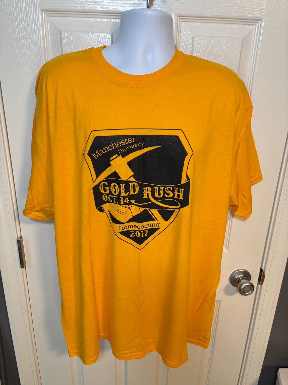 Gildan Manchester University Gold Rush Homecoming 2017 yellow cotton t-shirt 2xl